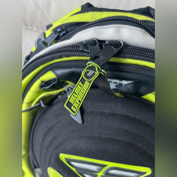 Fly Motorcycle Backpack - Picture 3 of 8